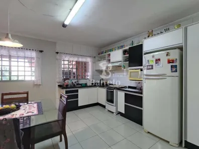 Casa com 3 Quartos à venda, 156m² no Pinheiros, Londrina