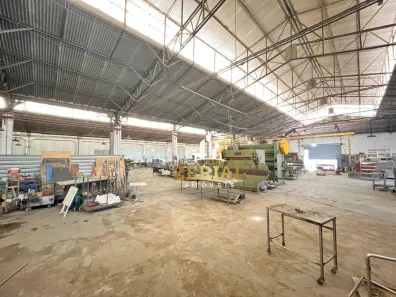 Prédio Comercial à venda, 4001m² no Santo Antônio, São Caetano do Sul