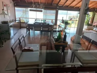 Casa de Condomínio com 5 Quartos para alugar, 2900m² no Chácaras Condomínio Recanto Pássaros II, Jacareí