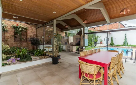 Sobrado com 4 Quartos à venda, 350m² no Jardim Virginia Bianca, São Paulo