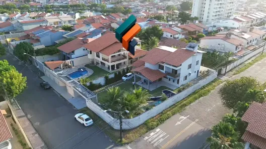 Sobrado com 3 Quartos à venda, 320m² no Cidade dos Funcionários, Fortaleza
