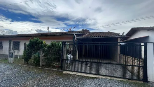 Casa com 3 Quartos à venda, 200m² no Centro, Guaramirim