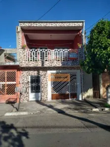 Sobrado com 5 Quartos à venda, 270m² no Jardim Alterópolis, Suzano