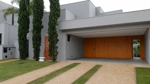 Casa com 4 Quartos à venda, 220m² no Jardins Atenas, Goiânia