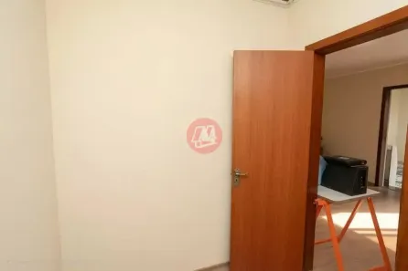 Casa com 4 Quartos para alugar, 220m² no Jardim Itu, Porto Alegre