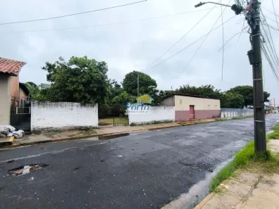 Casa com 3 Quartos à venda, 2100m² no Ilhotas, Teresina