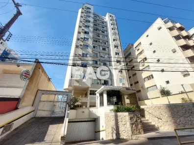 Apartamento com 2 Quartos para alugar, 100m² no Centro, Florianópolis
