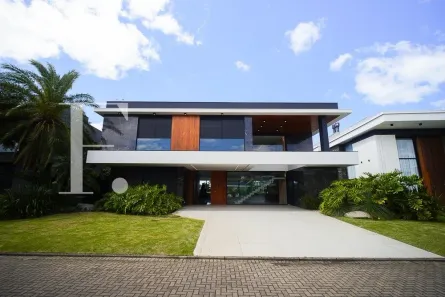 Sobrado com 5 Quartos à venda, 610m² no Centro, Xangri-lá