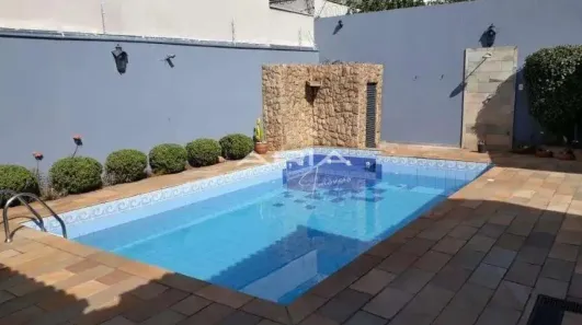 Casa com 3 Quartos à venda, 250m² no Mediterrâneo, Londrina