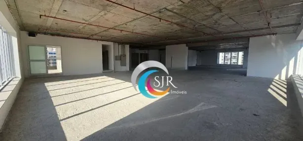 Sala Comercial para alugar, 244m² no Pinheiros, São Paulo