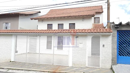 Sobrado com 3 Quartos à venda, 200m² no Vila Roque, São Paulo