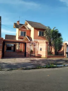 Casa com 3 Quartos à venda, 168m² no Niterói, Canoas