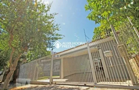 Casa com 3 Quartos para alugar, 170m² no São Sebastião, Porto Alegre