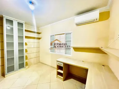Casa com 3 Quartos à venda, 300m² no Jardim Eulália, Taubaté