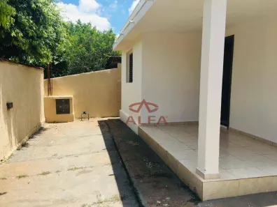 Casa com 2 Quartos para alugar, 70m² no Centro (Engenheiro Schmitt), São José do Rio Preto
