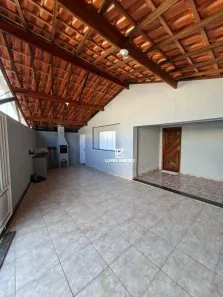 Casa com 2 Quartos para alugar, 105m² no Vila Godoy, Santa Bárbara D'Oeste