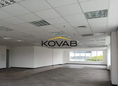 Sala Comercial para alugar, 136m² no Cidade Monções, São Paulo
