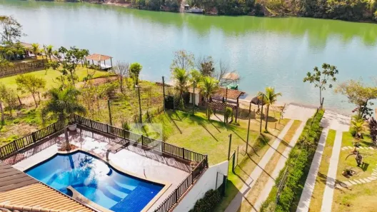 Fazenda/Sítio com 10 Quartos à venda, 2000m² no Setor Central, Aragoiânia