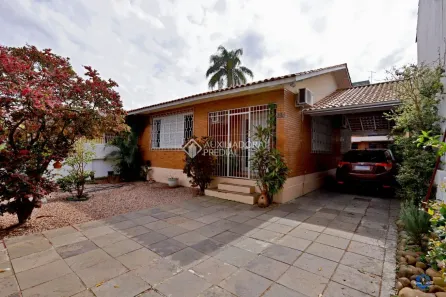 Casa com 5 Quartos à venda, 247m² no Partenon, Porto Alegre