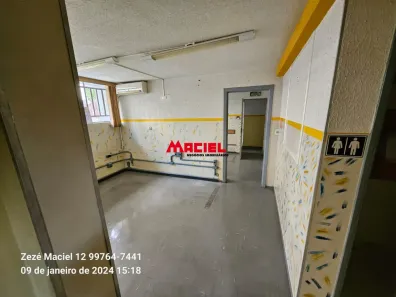 Prédio Comercial para alugar, 174m² no Vila Adyana, São José dos Campos