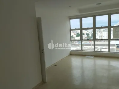 Ponto Comercial para alugar, 45m² no Centro, Uberlândia