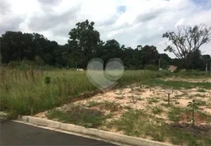 Lote/Terreno à venda, 335m² no Centro, Araçoiaba da Serra