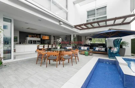 Casa com 4 Quartos à venda, 485m² no Jurerê, Florianópolis