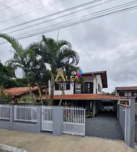 Casa com 4 Quartos à venda, 200m² no Centro, Penha