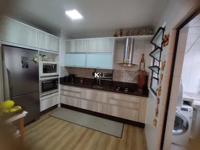 Apartamento com 3 Quartos à venda, 92m² no Coqueiros, Florianópolis