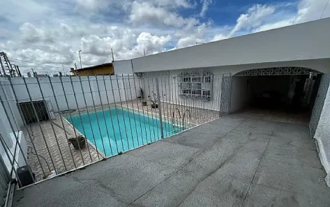 Casa com 3 Quartos à venda, 188m² no Lagoa Nova, Natal