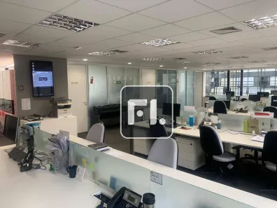 Sala Comercial para alugar, 244m² no Vila Olímpia, São Paulo