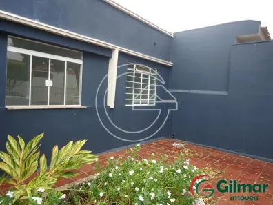 Casa com 2 Quartos para alugar, 10m² no Centro, Marília
