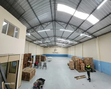 Galpão/Depósito/Armazém para alugar, 400m² no Parque Veloso, São Paulo