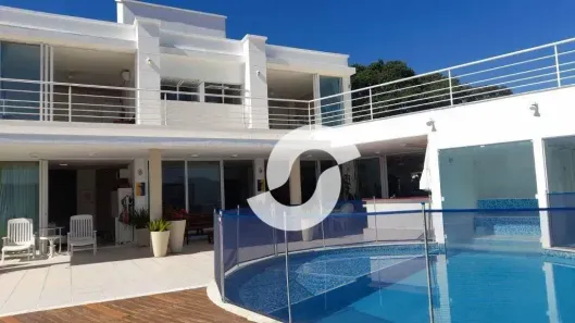 Casa de Condomínio com 4 Quartos à venda, 420m² no Piratininga, Niterói
