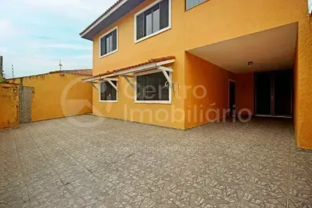 Casa com 4 Quartos à venda, 183m² no Balneario Flórida, Peruíbe