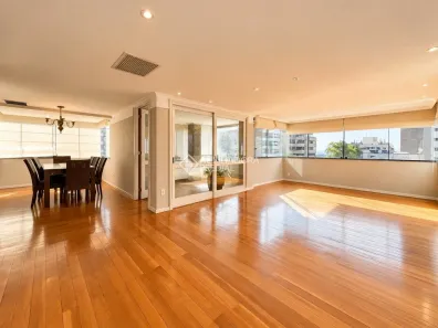 Apartamento com 3 Quartos para alugar, 166m² no Bela Vista, Porto Alegre