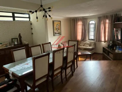 Sobrado com 4 Quartos à venda, 250m² no Vila Nossa Senhora das Vitórias, Mauá