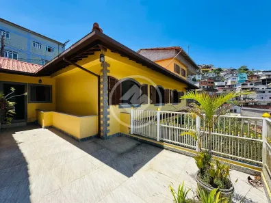Casa com 3 Quartos à venda, 140m² no Barra do Imbuí, Teresópolis