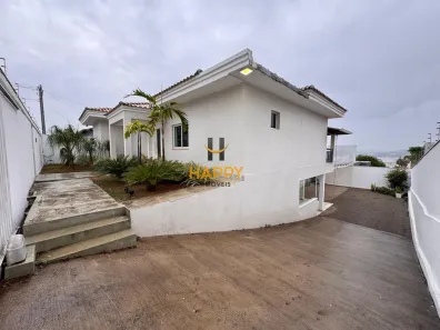 Casa com 3 Quartos para alugar, 233m² no Joá, Lagoa Santa