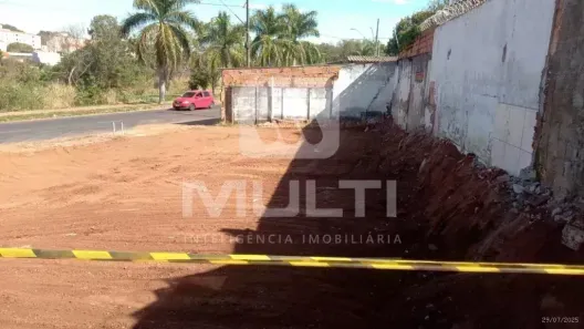 Lote/Terreno com 1 Quarto à venda, 11m² no Luizote de Freitas, Uberlândia