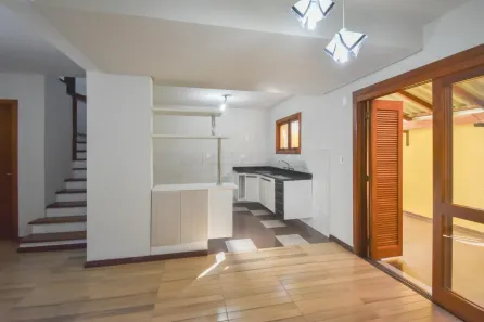 Casa com 3 Quartos à venda, 155m² no Guarujá, Porto Alegre