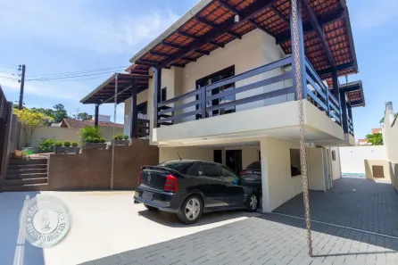 Casa com 3 Quartos à venda, 416m² no Velha, Blumenau