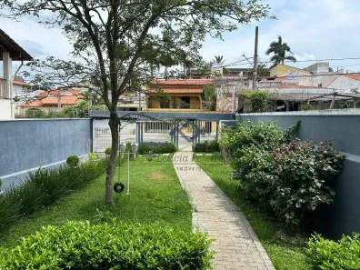 Sobrado com 5 Quartos à venda, 500m² no Vila Oliveira, Mogi das Cruzes