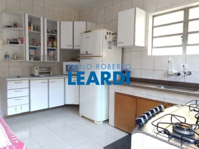 Casa com 3 Quartos à venda, 160m² no Jardim Peri Peri, São Paulo