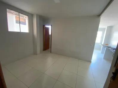 Apartamento com 2 Quartos para alugar, 70m² no Vila Independência, Cariacica