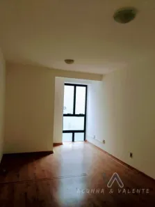 Consultório para venda ou aluguel, 18m² no Centro, Pelotas