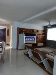 Casa com 3 Quartos à venda, 340m² no Camboinhas, Niterói