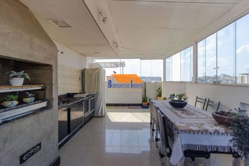 Cobertura com 5 quartos — Ipiranga, Belo Horizonte