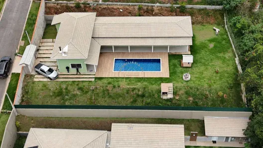 Fazenda/Sítio com 4 Quartos à venda, 1000m² no , Mairinque