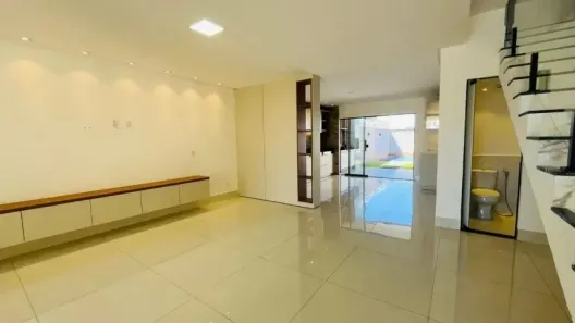 Sobrado com 3 Quartos à venda, 170m² no Goiânia 2, Goiânia